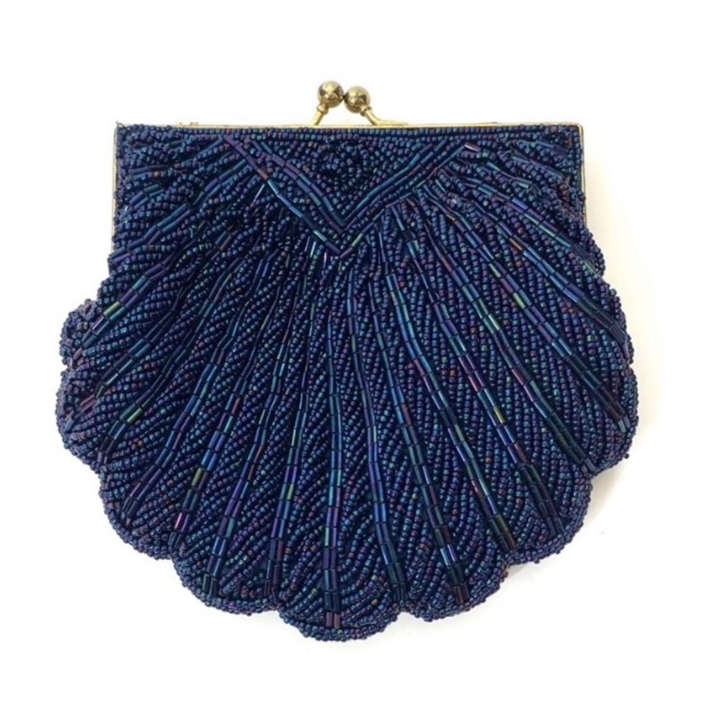 Ventage beaded flapper mermaid shell clutch